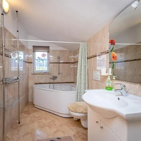 Teri Nova Vas (Porec)